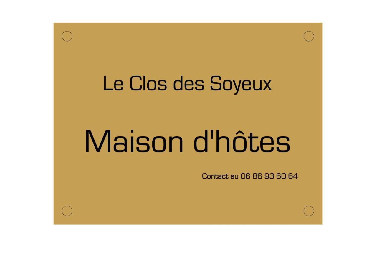 Le Clos Des Soyeux Saint-Victor-sur-Rhins Exterior foto